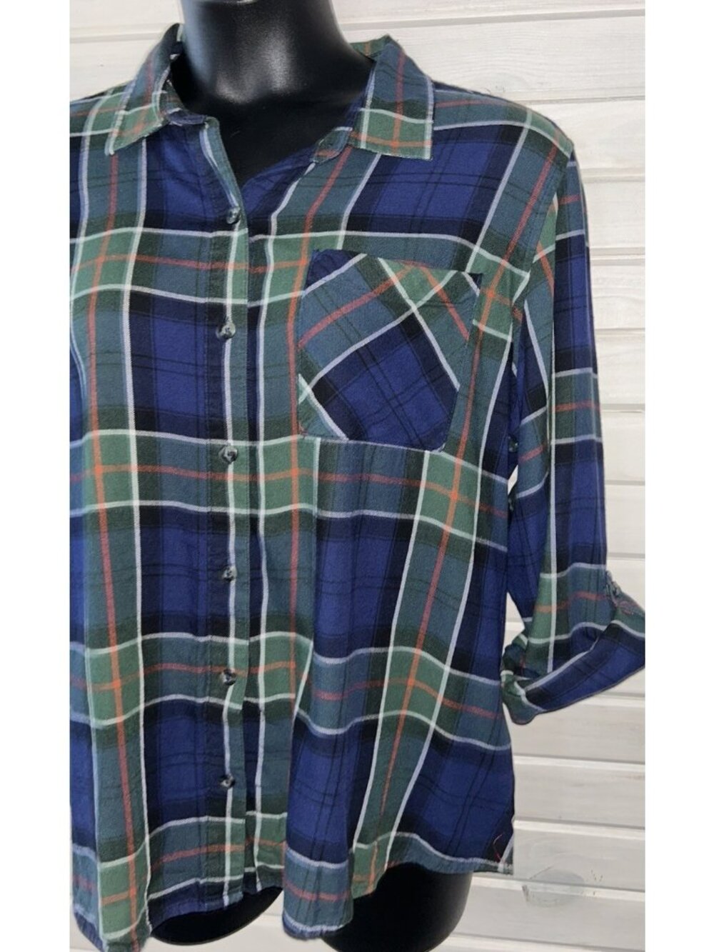 Magellan Outdoors Sz PLUS 1X Blue Green Plaid L/S Button Up Classic Fit EUC